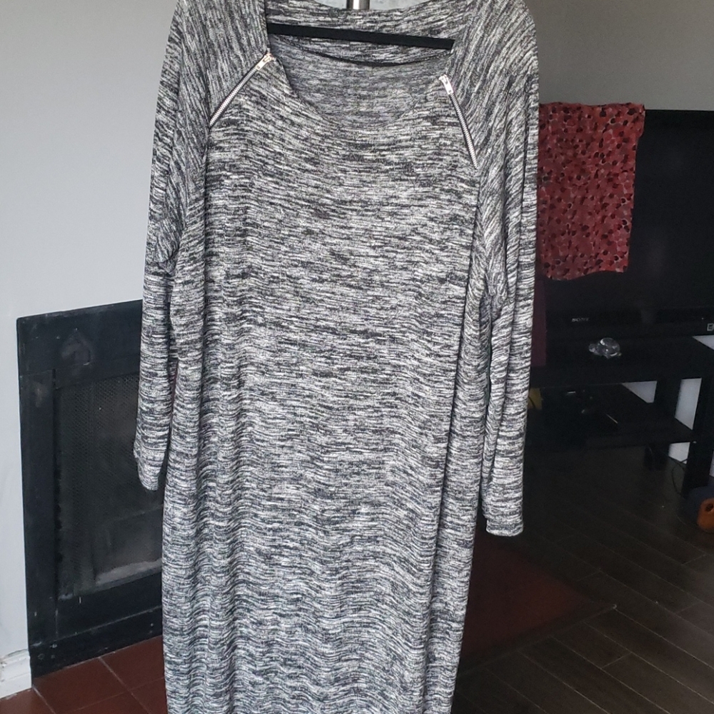 Knit midi length dress